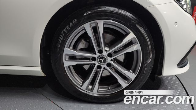 Mercedes-Benz E-Class E250 Avantgarde