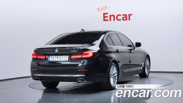 BMW 5-Series 530i Luxury