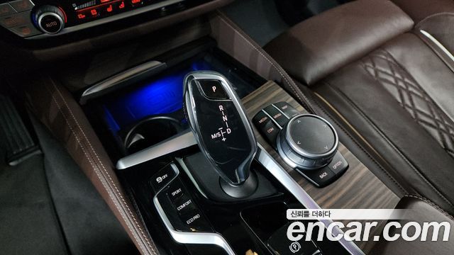 BMW 5-Series 530i Luxury