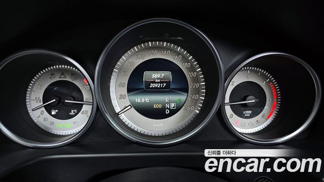Mercedes-Benz E-Class E220 Bluetec Avantgarde