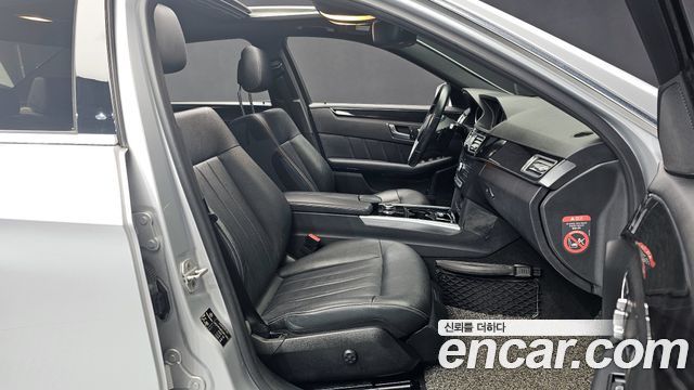 Mercedes-Benz E-Class E220 Bluetec Avantgarde