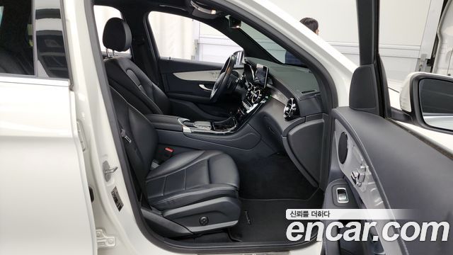 Mercedes-Benz GLC-Class GLC220 d 4MATIC