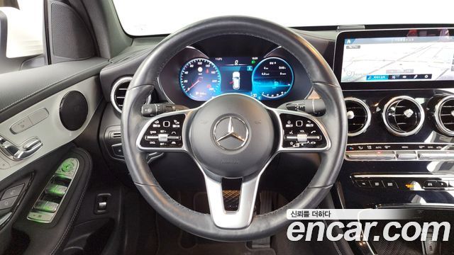 Mercedes-Benz GLC-Class GLC220 d 4MATIC
