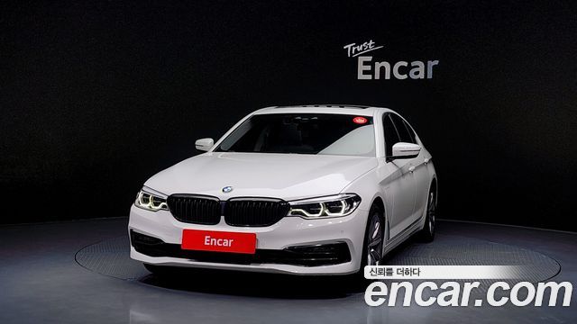 BMW 5-Series 530e Luxury