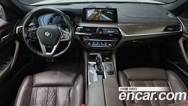 BMW 5-Series 530i M Sport Package Plus