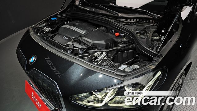 BMW 2-Series 220i Advantage