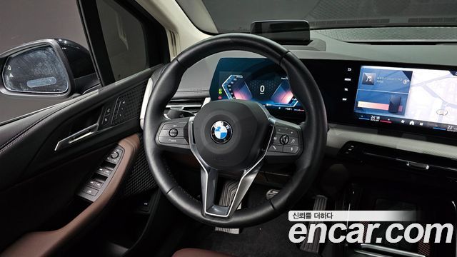 BMW 2-Series 220i Advantage