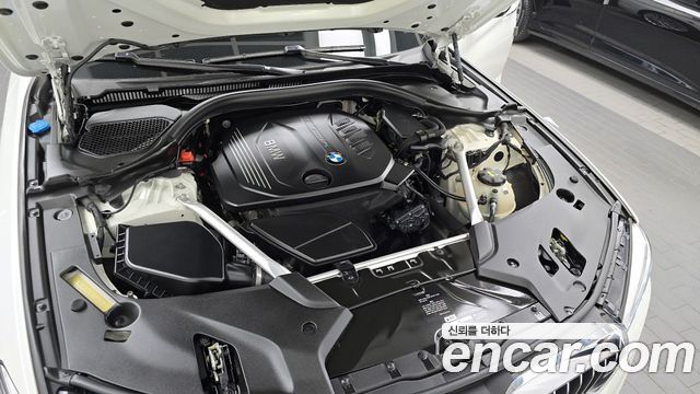 BMW 5-Series 520d Luxury Special Edition