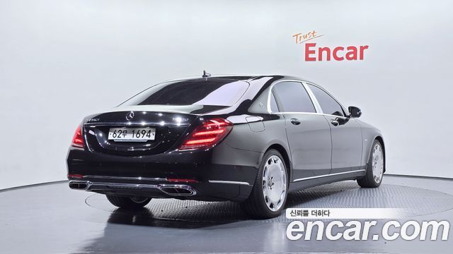 Mercedes-Benz S-Class Maybach S600