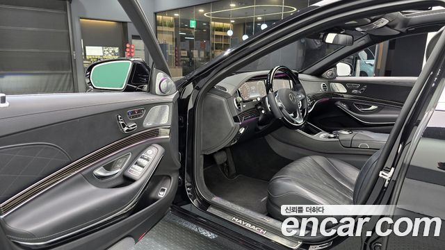 Mercedes-Benz S-Class Maybach S600
