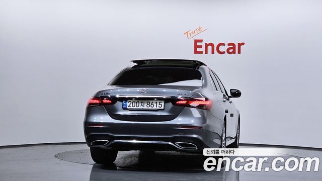 Mercedes-Benz E-Class E350 4MATIC AMG Line