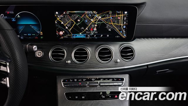 Mercedes-Benz E-Class E350 4MATIC AMG Line