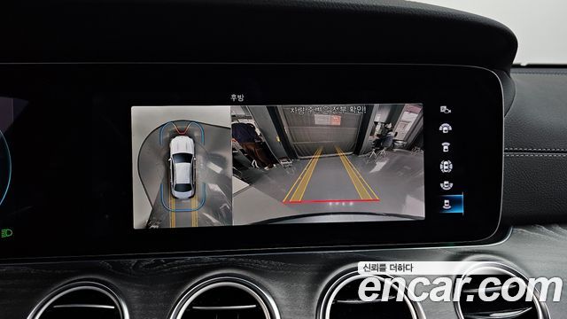 Mercedes-Benz E-Class E350 4MATIC AMG Line