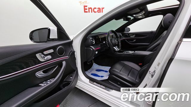 Mercedes-Benz E-Class E220d 4MATIC AMG Line