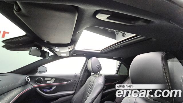 Mercedes-Benz E-Class E220d 4MATIC AMG Line
