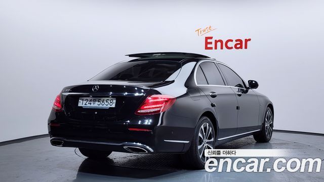 Mercedes-Benz E-Class E300e Exclusive