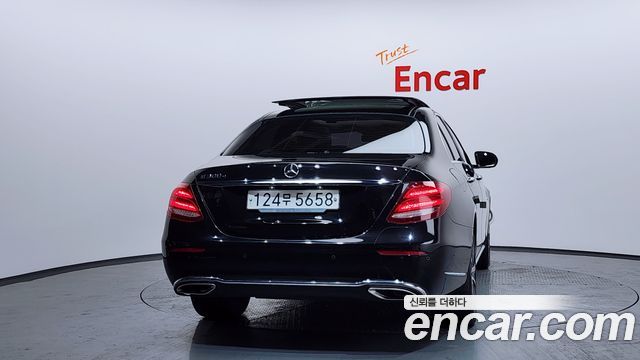 Mercedes-Benz E-Class E300e Exclusive