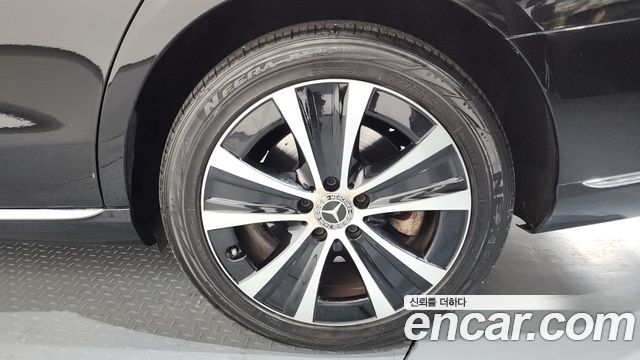 Mercedes-Benz E-Class E300e Exclusive
