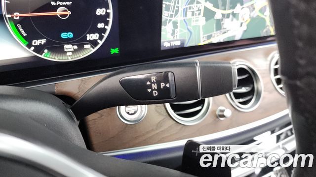 Mercedes-Benz E-Class E300e Exclusive