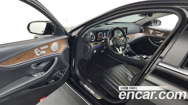 Mercedes-Benz E-Class E300e Exclusive