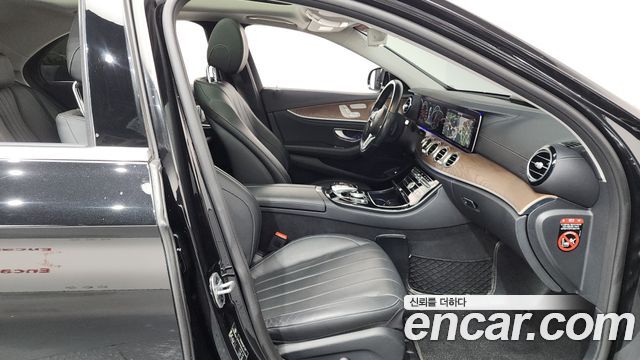 Mercedes-Benz E-Class E300e Exclusive