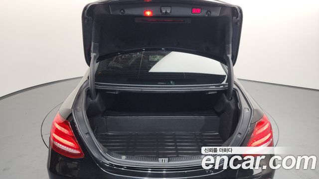 Mercedes-Benz E-Class E300e Exclusive