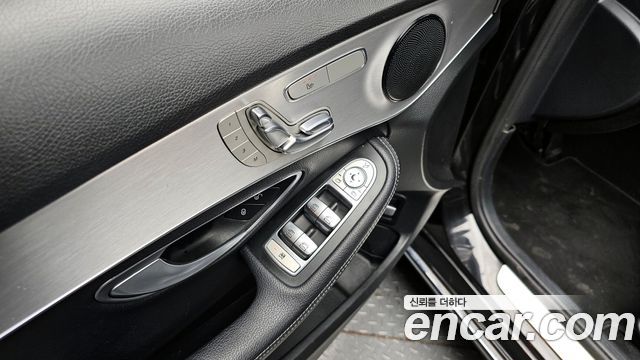 Mercedes-Benz C-Class W205 C220 d 4MATIC