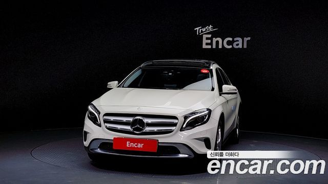 Mercedes-Benz GLA-Class GLA200 d 4MATIC
