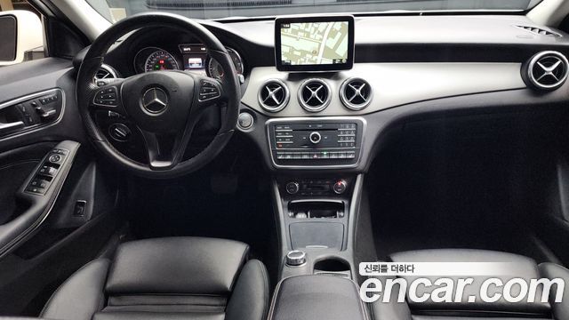 Mercedes-Benz GLA-Class GLA200 d 4MATIC