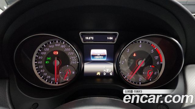 Mercedes-Benz GLA-Class GLA200 d 4MATIC