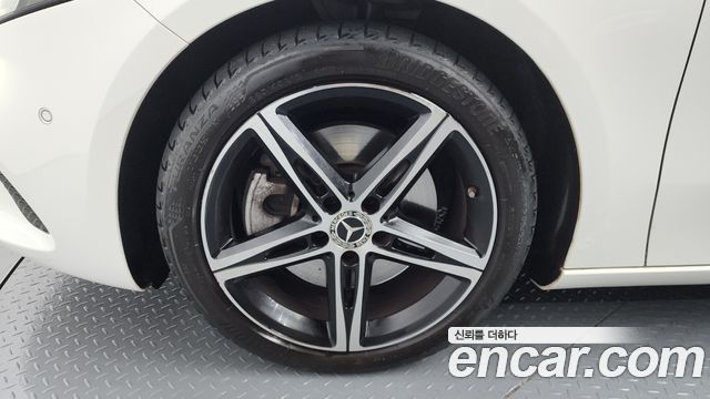 Mercedes-Benz A-Class A250 4MATIC Sedan
