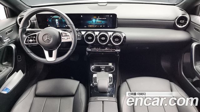 Mercedes-Benz A-Class A250 4MATIC Sedan