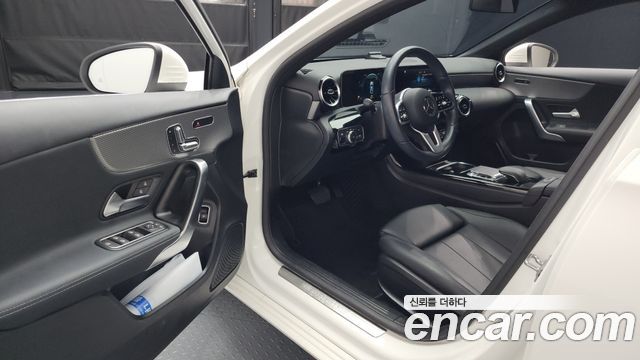 Mercedes-Benz A-Class A250 4MATIC Sedan
