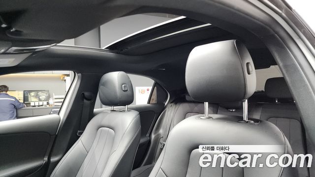 Mercedes-Benz A-Class A250 4MATIC Sedan