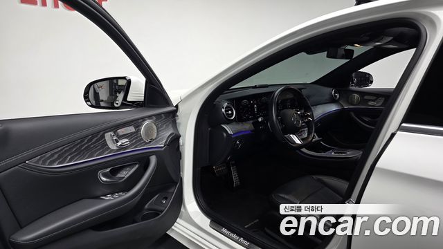 Mercedes-Benz E-Class E350 4MATIC AMG Line