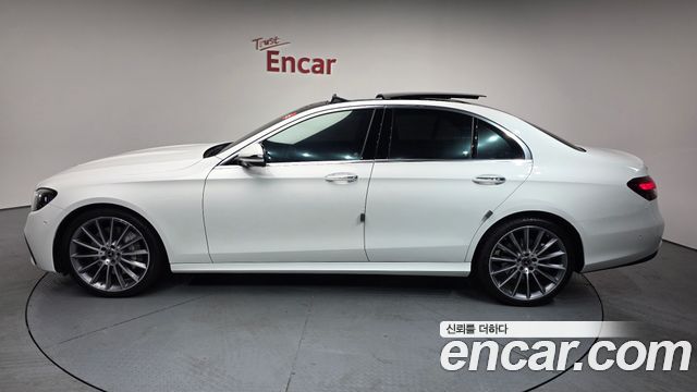 Mercedes-Benz E-Class E350 4MATIC AMG Line