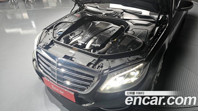 Mercedes-Benz S-Class Maybach S500 4MATIC