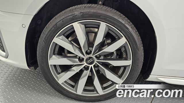 Audi A4 40 TFSI Premium