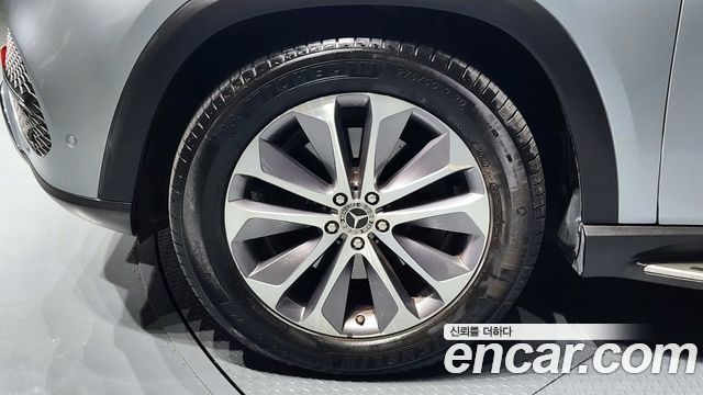 Mercedes-Benz GLE-Class GLE300d 4MATIC