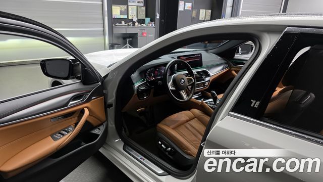 BMW 5-Series 520i M Sport
