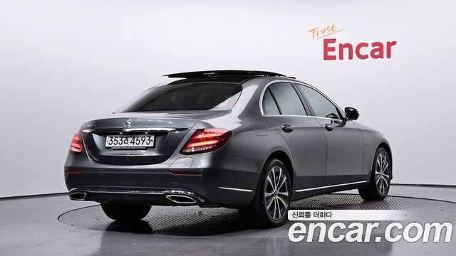 Mercedes-Benz E-Class E300e Exclusive