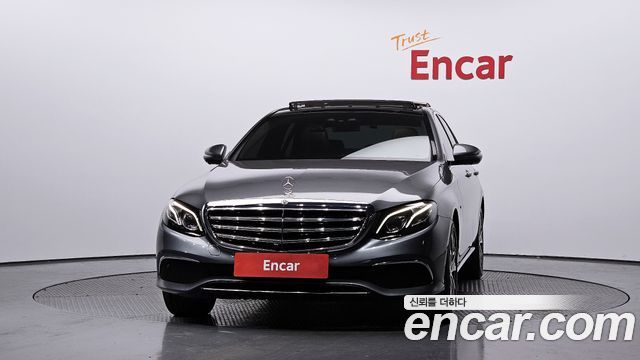 Mercedes-Benz E-Class E300e Exclusive