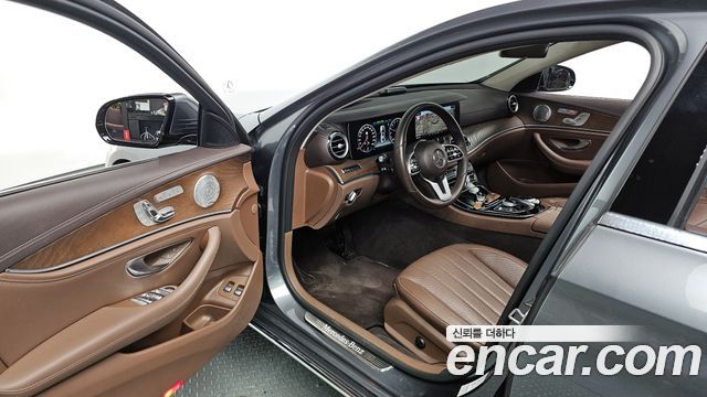 Mercedes-Benz E-Class E300e Exclusive