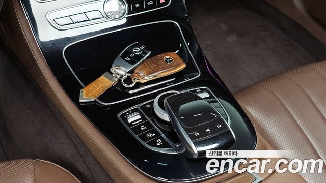 Mercedes-Benz E-Class E300e Exclusive
