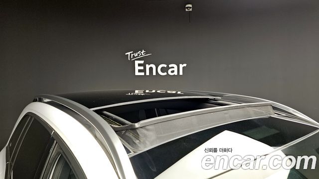 Mercedes-Benz GLB-Class GLB220