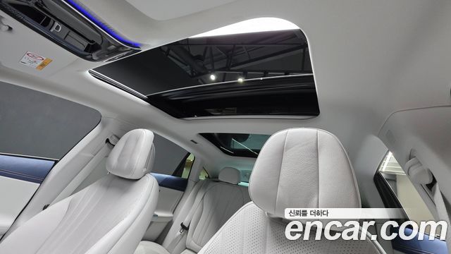 Mercedes-Benz EQE EQE350+