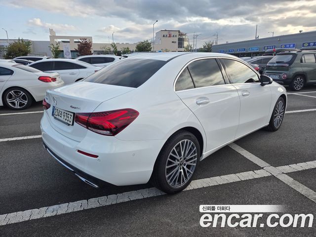Mercedes-Benz A-Class A250 4MATIC Sedan