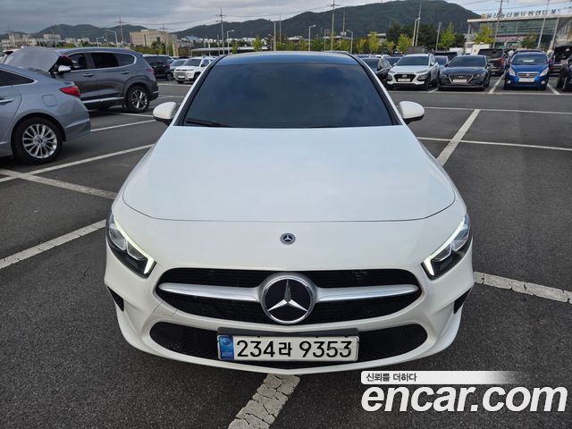 Mercedes-Benz A-Class A250 4MATIC Sedan