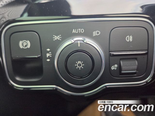 Mercedes-Benz A-Class A250 4MATIC Sedan