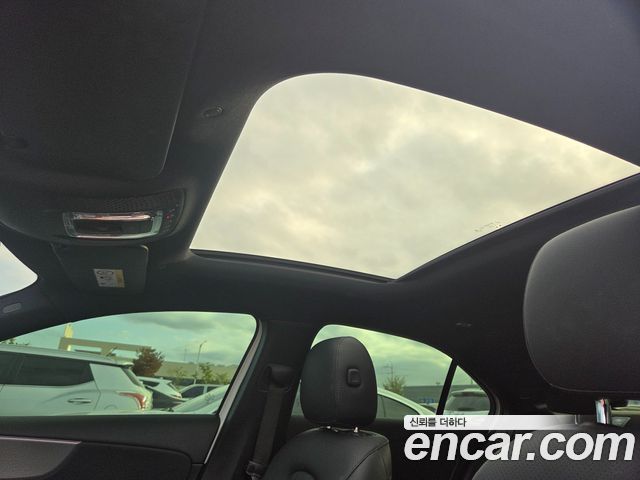 Mercedes-Benz A-Class A250 4MATIC Sedan